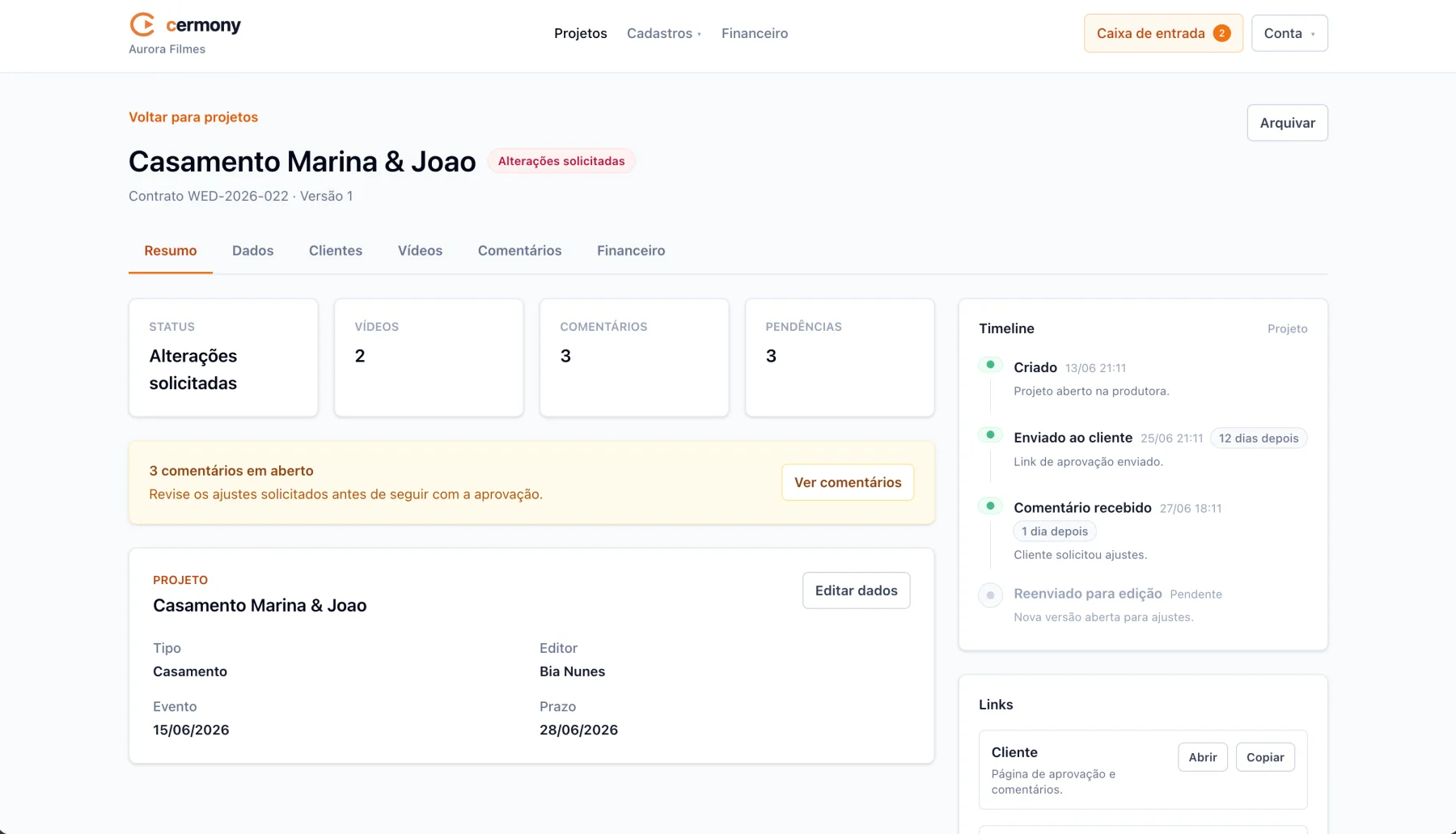 Tela de detalhe de projeto do Cermony com resumo, timeline e links de revisão.